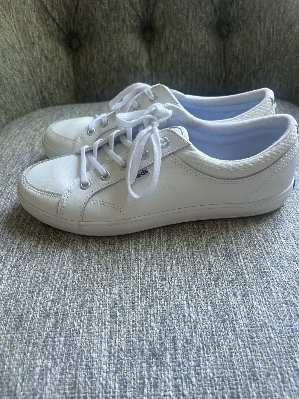 KEDS - woman’s Keds low top leather sneakers- size 8 - Picture 6 of 8